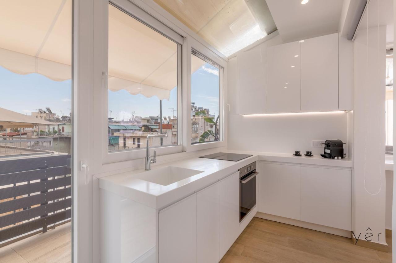 Terrace House For Festive Fun Apartment